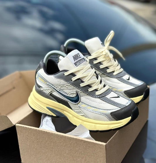 NIKE INITIATOR [BEIGE]