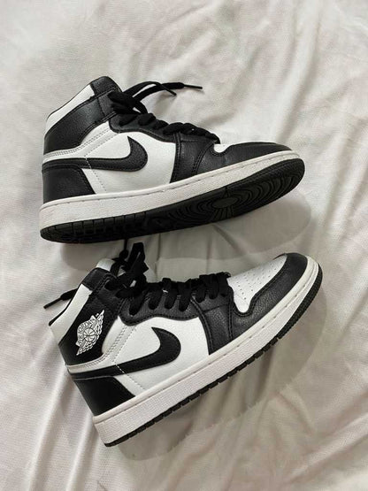JORDAN AIR RETRO