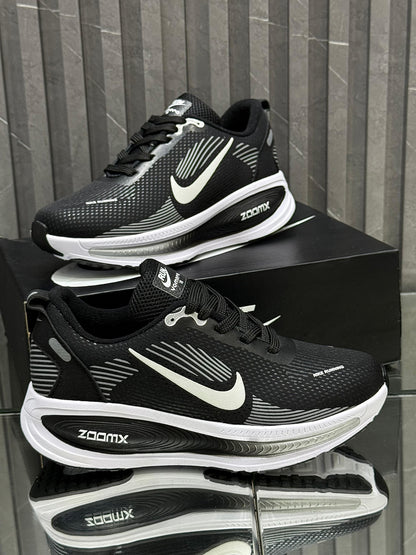 NIKE ZOOMX VOMERO