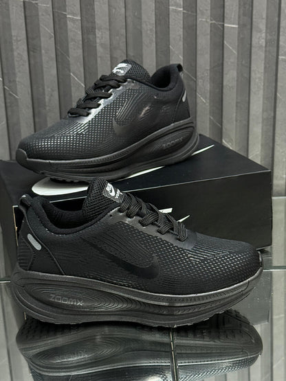 NIKE ZOOMX VOMERO