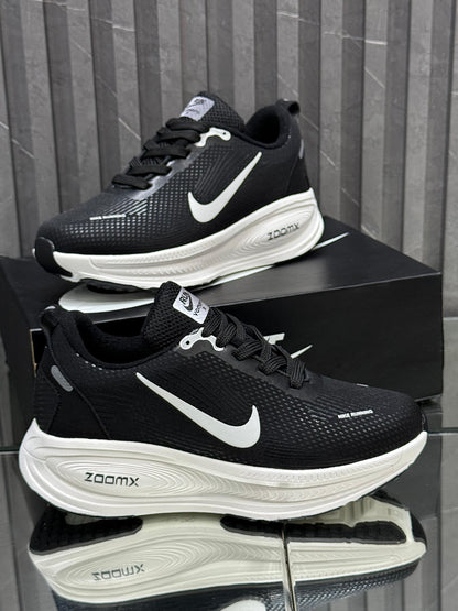 NIKE ZOOMX VOMERO