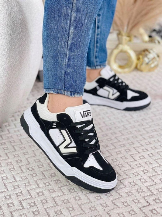 VANS UPLAND