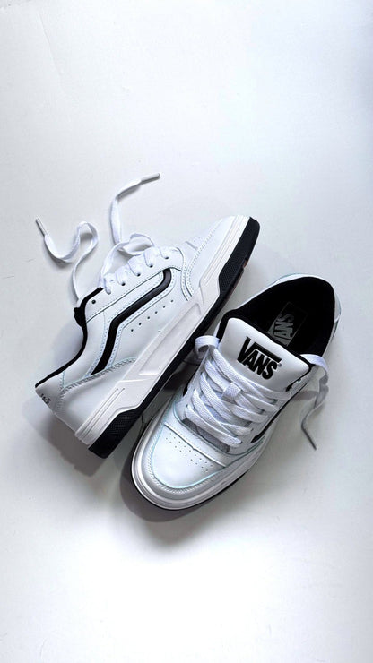 VANS HYLANE