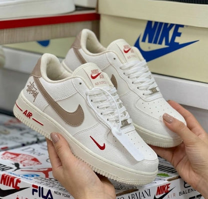 NIKE AIR FORCE