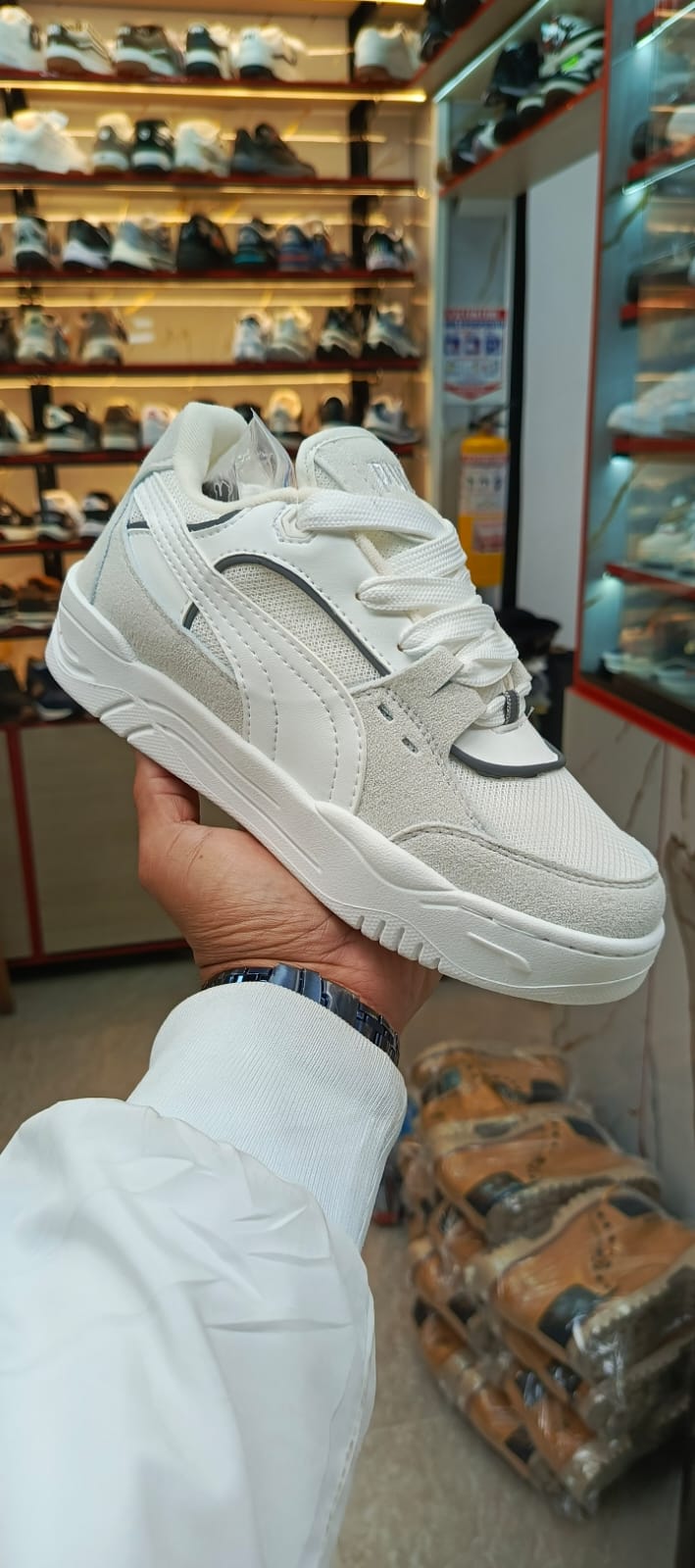 PUMA 180