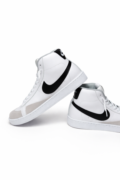 NIKE BLAZER