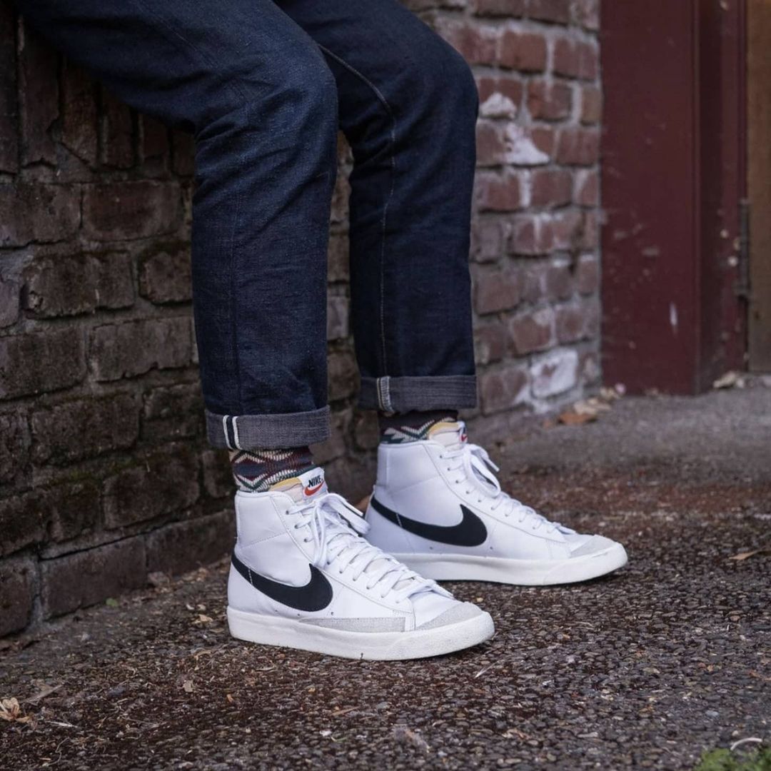 NIKE BLAZER