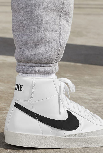 NIKE BLAZER